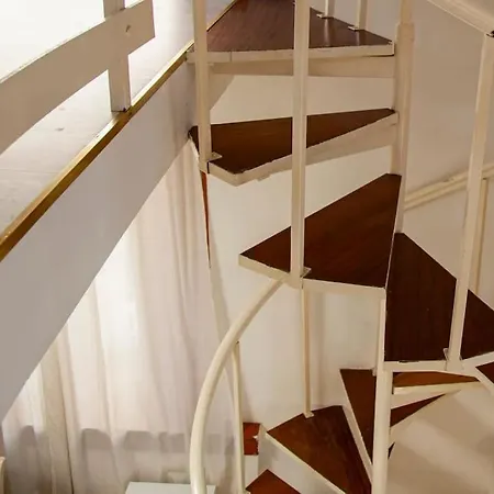 Marignoli Loft Near Borghese, Explore Daire Roma